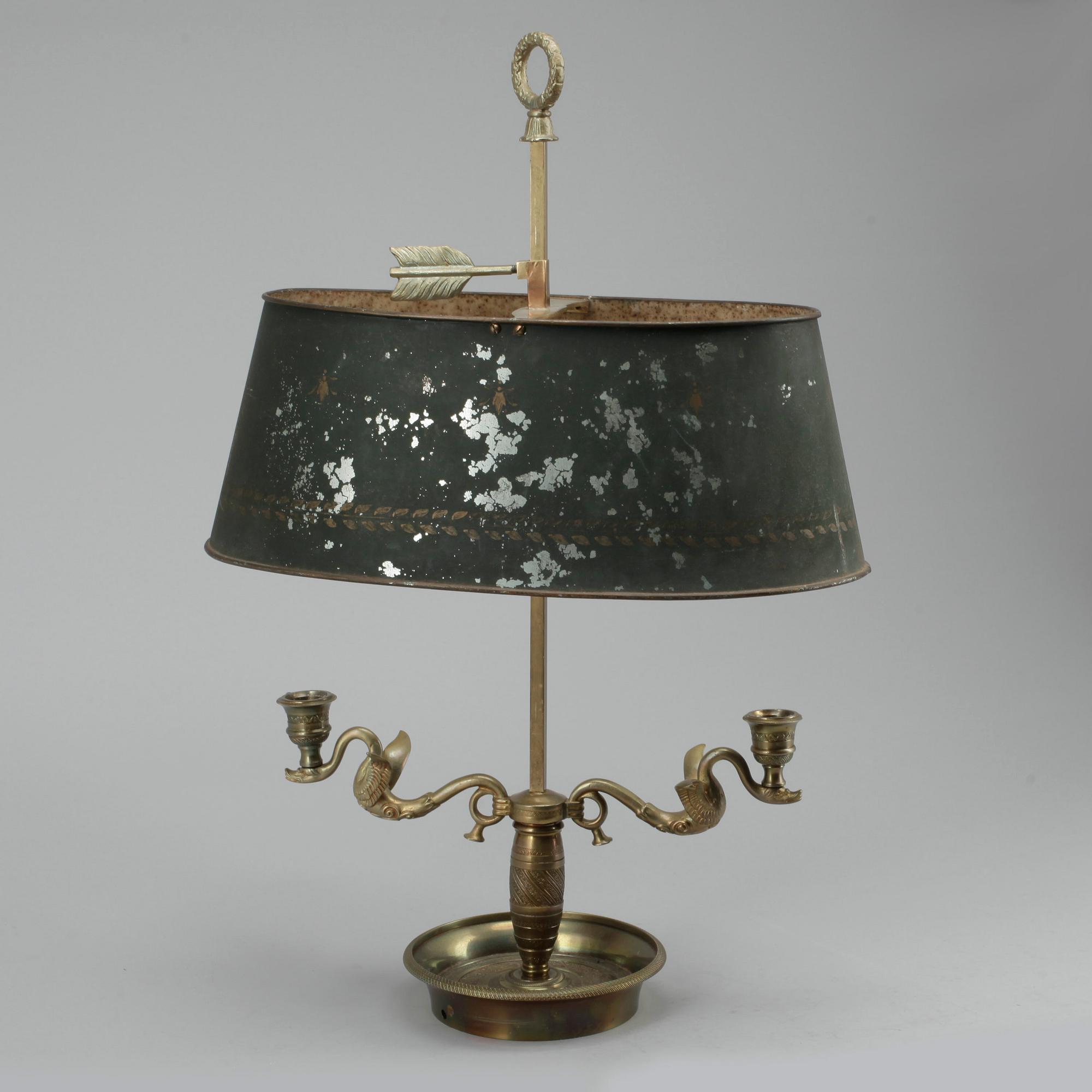 BORDSLAMPA, sk "Lampe à bouillotte ", empirestil. 1900-talets början.