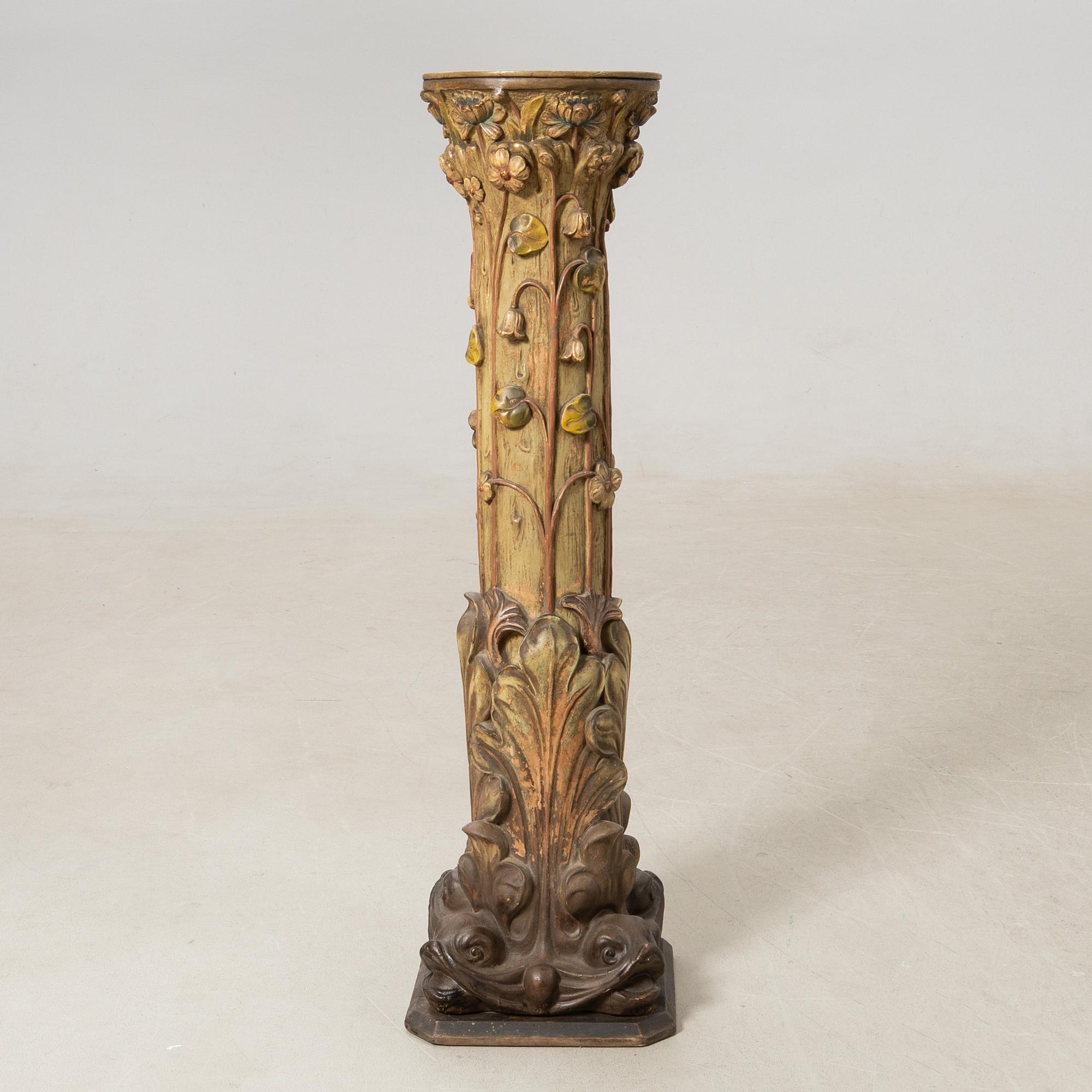 Pedestal, Art Nouveau early 20th century.
