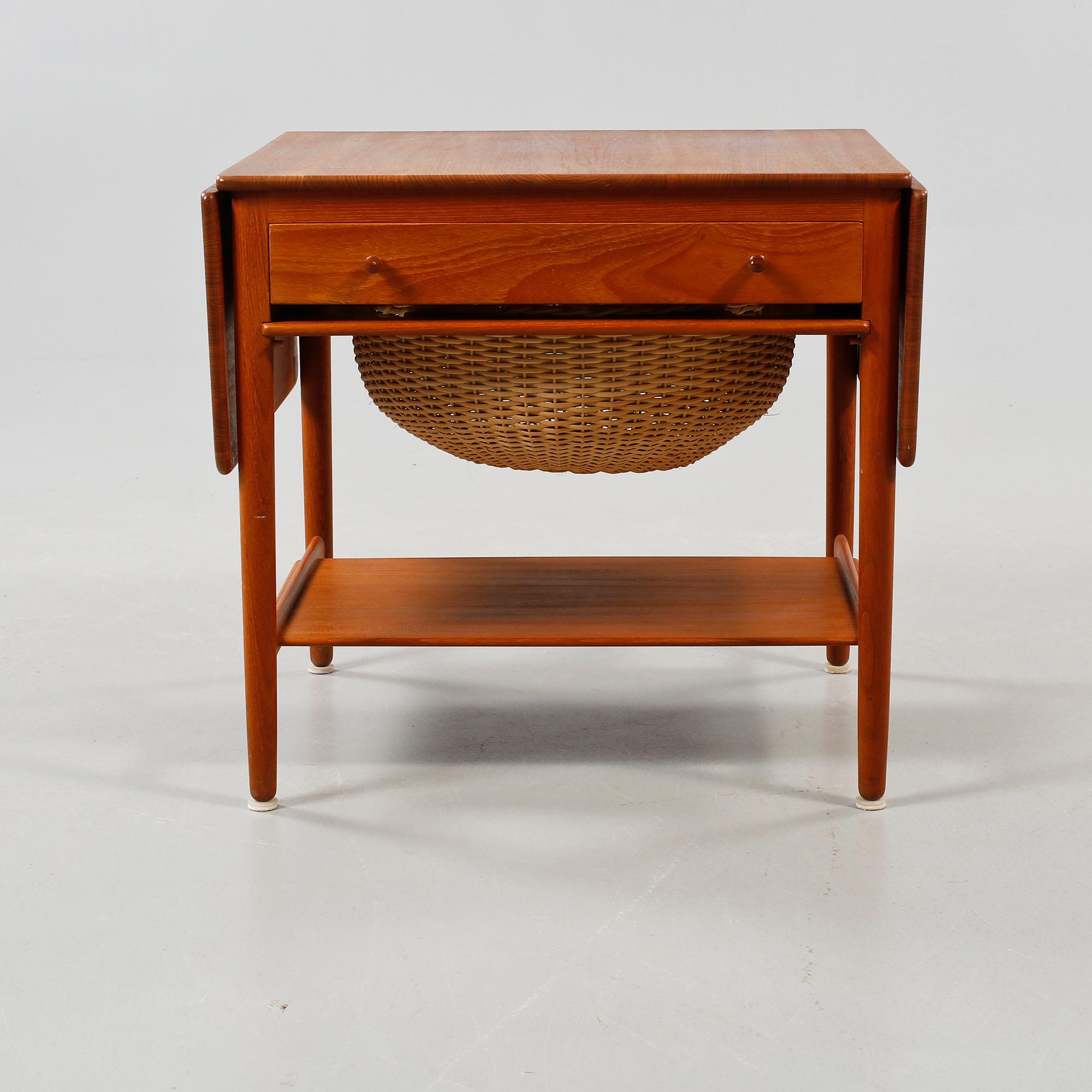 SYBORD, "AT-33", Hans J Wegner, Andreas Tuck, Danmark, 1900-talets andra hälft.