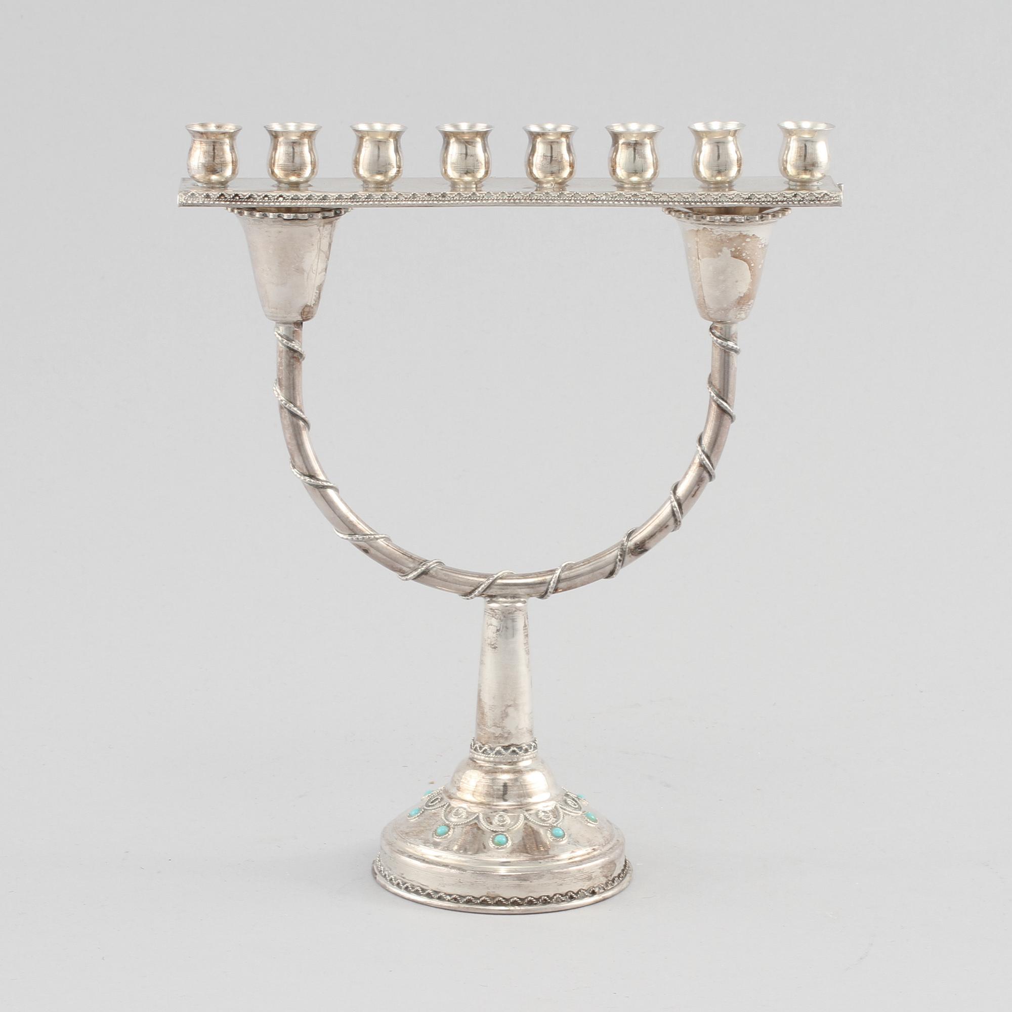 CHANUKKA MENORAH, silver, Israel, 1900-tal. Vikt ca 108 g.