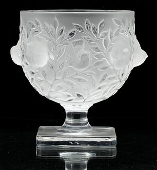 SKÅL PÅ FOT, glas, signerad Lalique France.