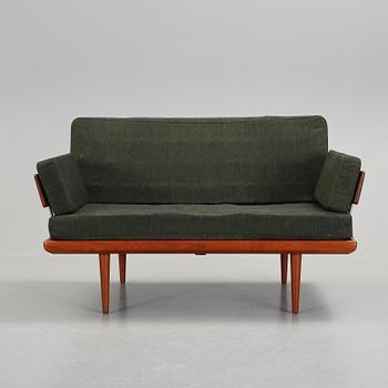 SOFFA, "Minerva", Peter Hvidt och Orla Mölgaard-Nielsen, France & Son, Danmark.
