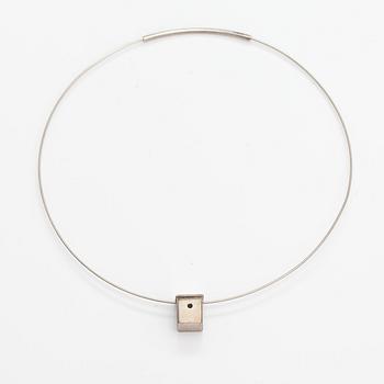 Pekka Piekäinen, Halsband "Fågelbo", sterlingsilver. Platinoro, Åbo 1999.