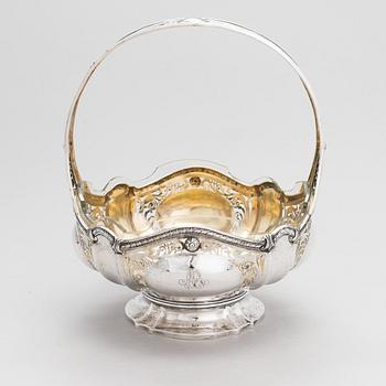 Fruktkorg, silver och slipat glas, finsk importstämpel Helsingfors 1929.
