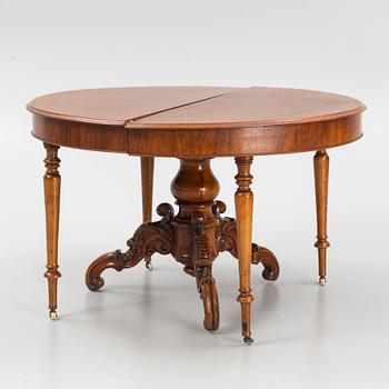 A dining table, second half of the 19th Century.