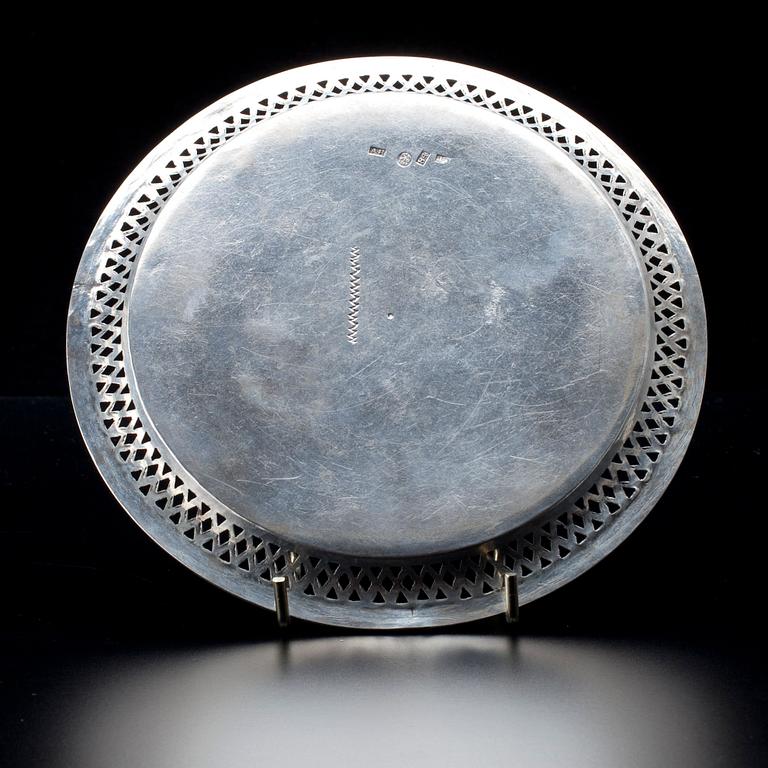 FAT, silver, stämplad  АЯ och СГ, S:t Petersburg 1811. Vikt ca 179 g.