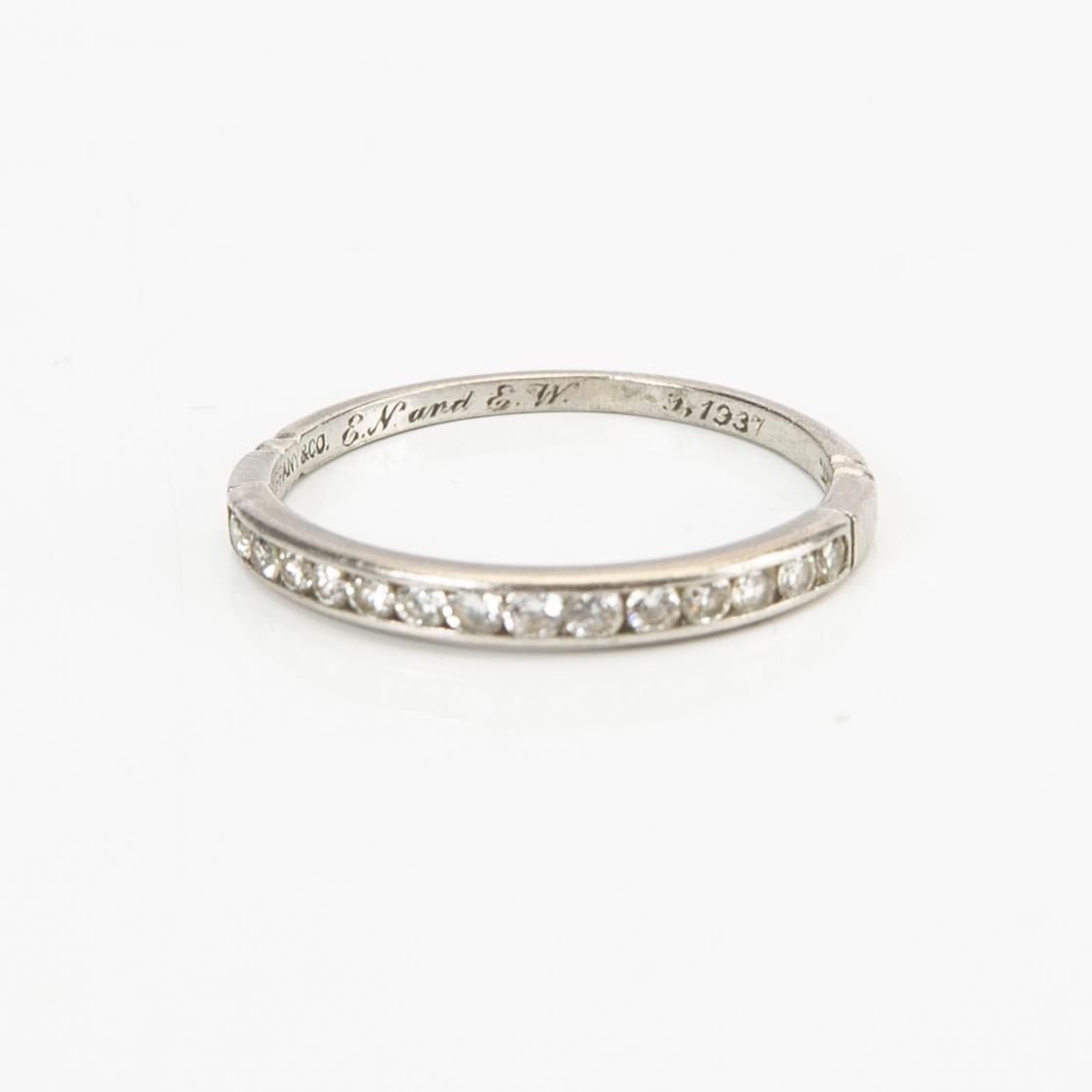 Tiffany & Co rong platinum brilliant-cut diamonds approx 0,15 ct in total, size 54.