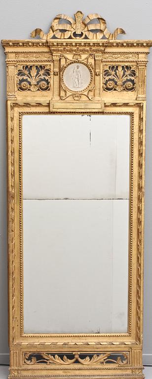 A Gustavian late 18th century mirror.