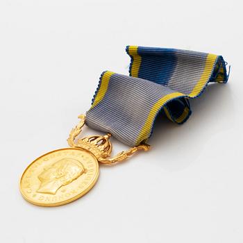 Medalj, 23K guld "för nit och redlighet i rikets tjänst".