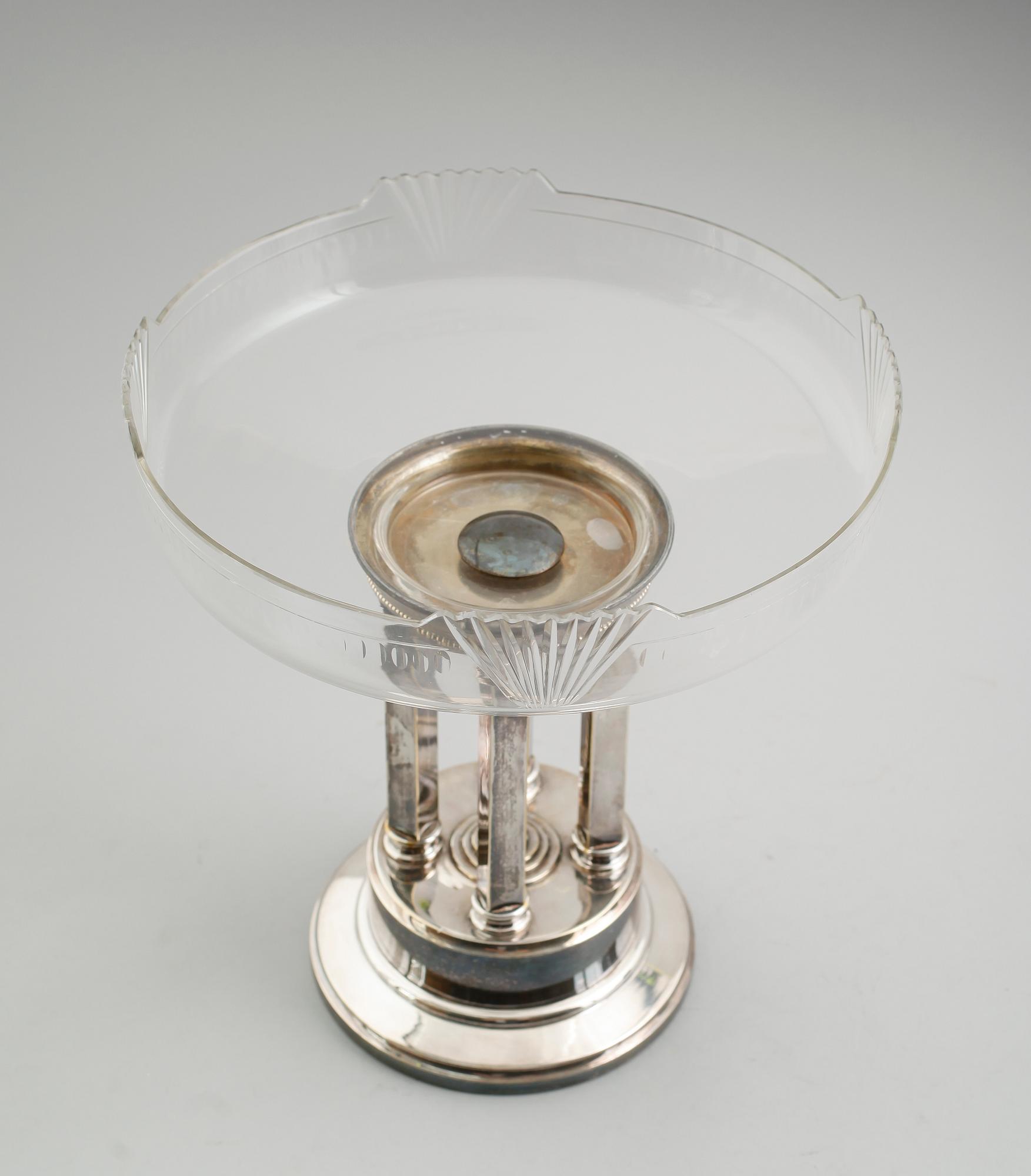 BORDSUPPSATS, nysilver samt glas, tidigt 1900-tal.