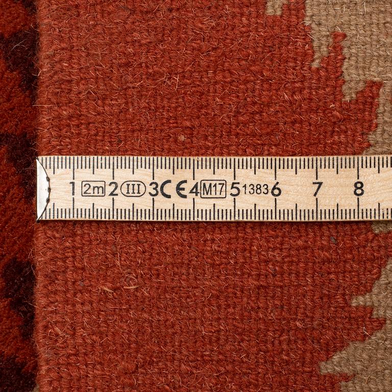 A CARPET, "Squiggle Orange", Vivienne Westwood för  The Rug Company, ca 275 x 187 cm.