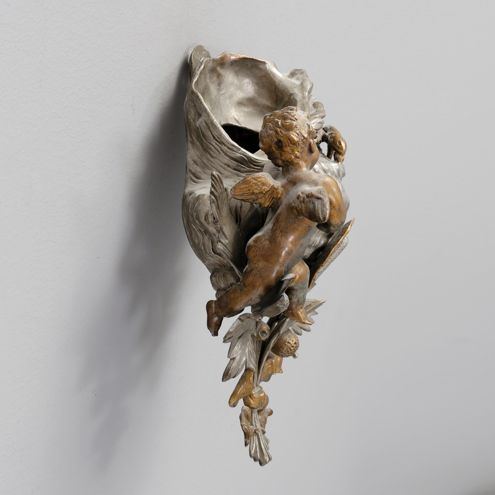 VÄGGVAS, metall, 1900-tal.