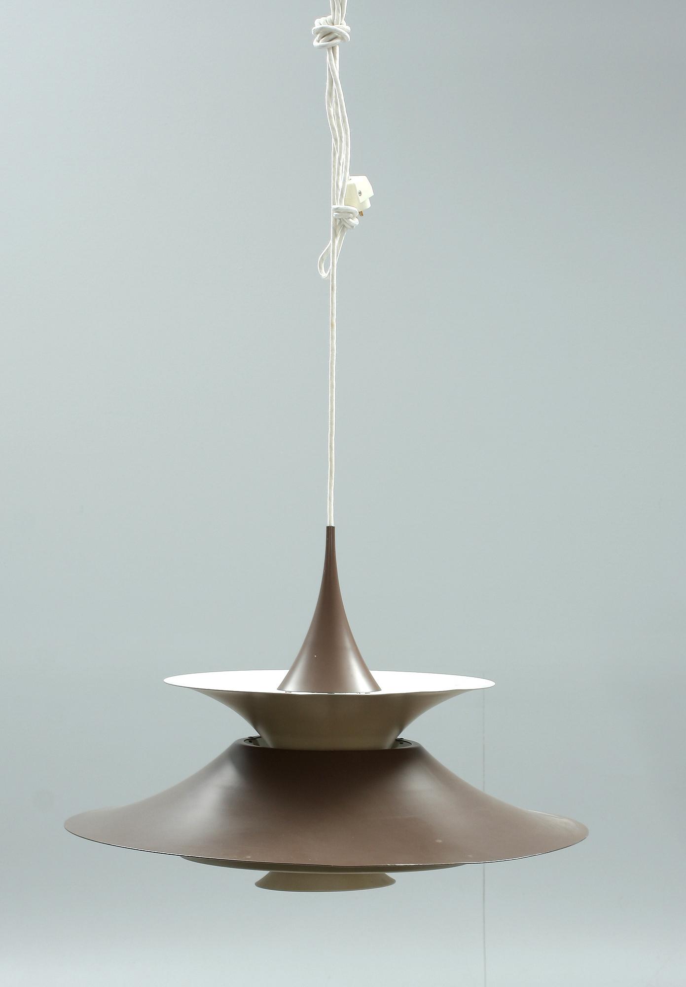 TAKLAMPA, Fogh & Mörup, 1900-talets andra hälft, diam 60.