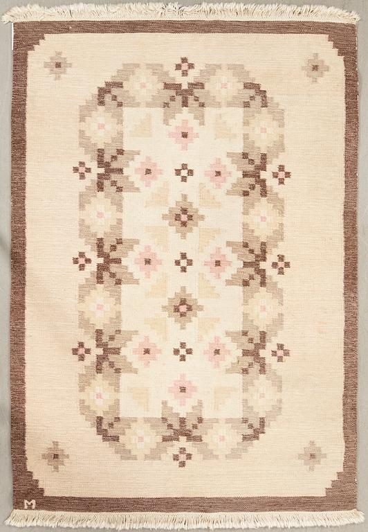 Rölakan rug signed M, approx. 193x138 cm.