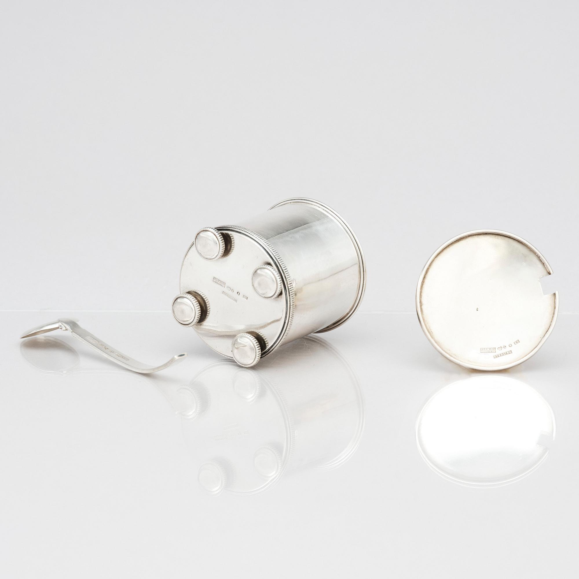 Erik Fleming, burk med lock och sked, Atelier Borgila, Stockholm 1936, sterling silver.