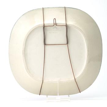 Birger Kaipiainen, a stoneware dish, Arabia, Finland ca 1971.