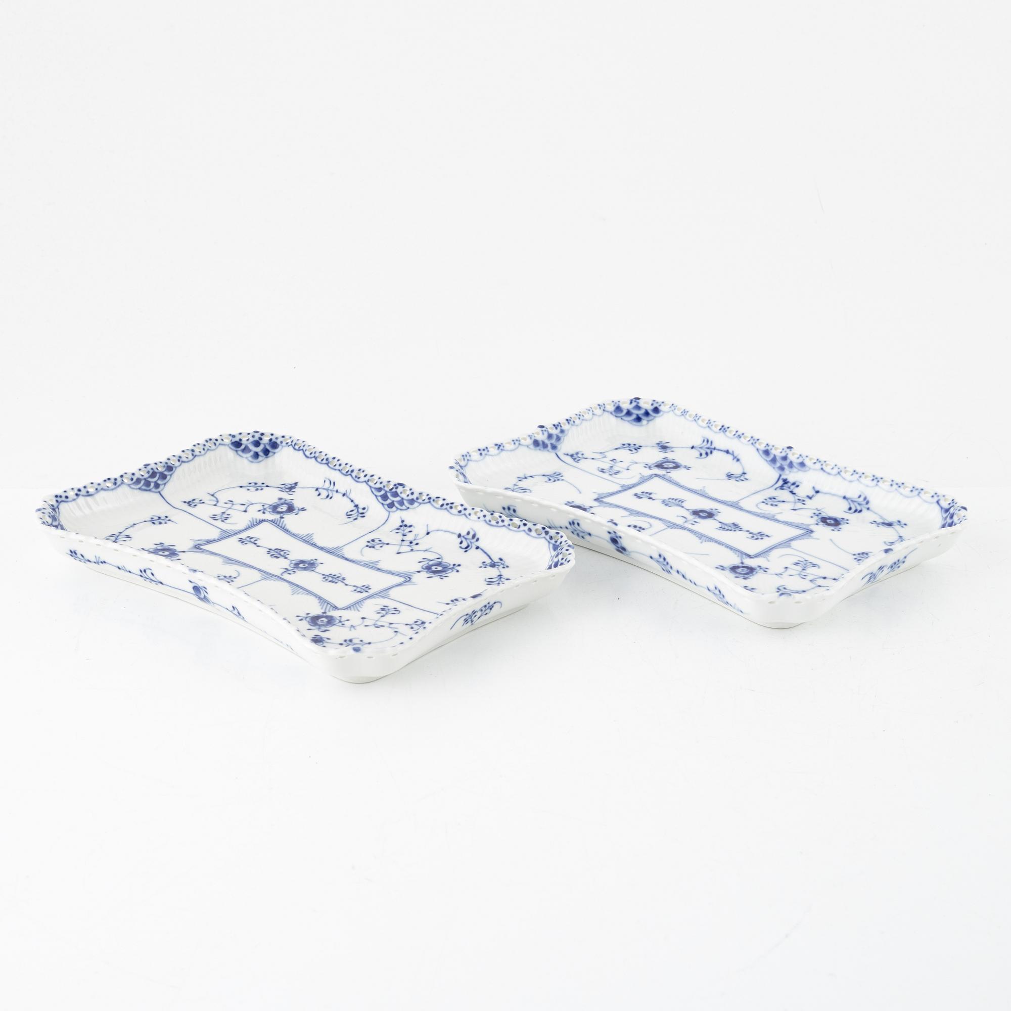 Fat, 6 st, porslin, "Musselmalet", helblonde, Royal Copenhagen, Danmark.