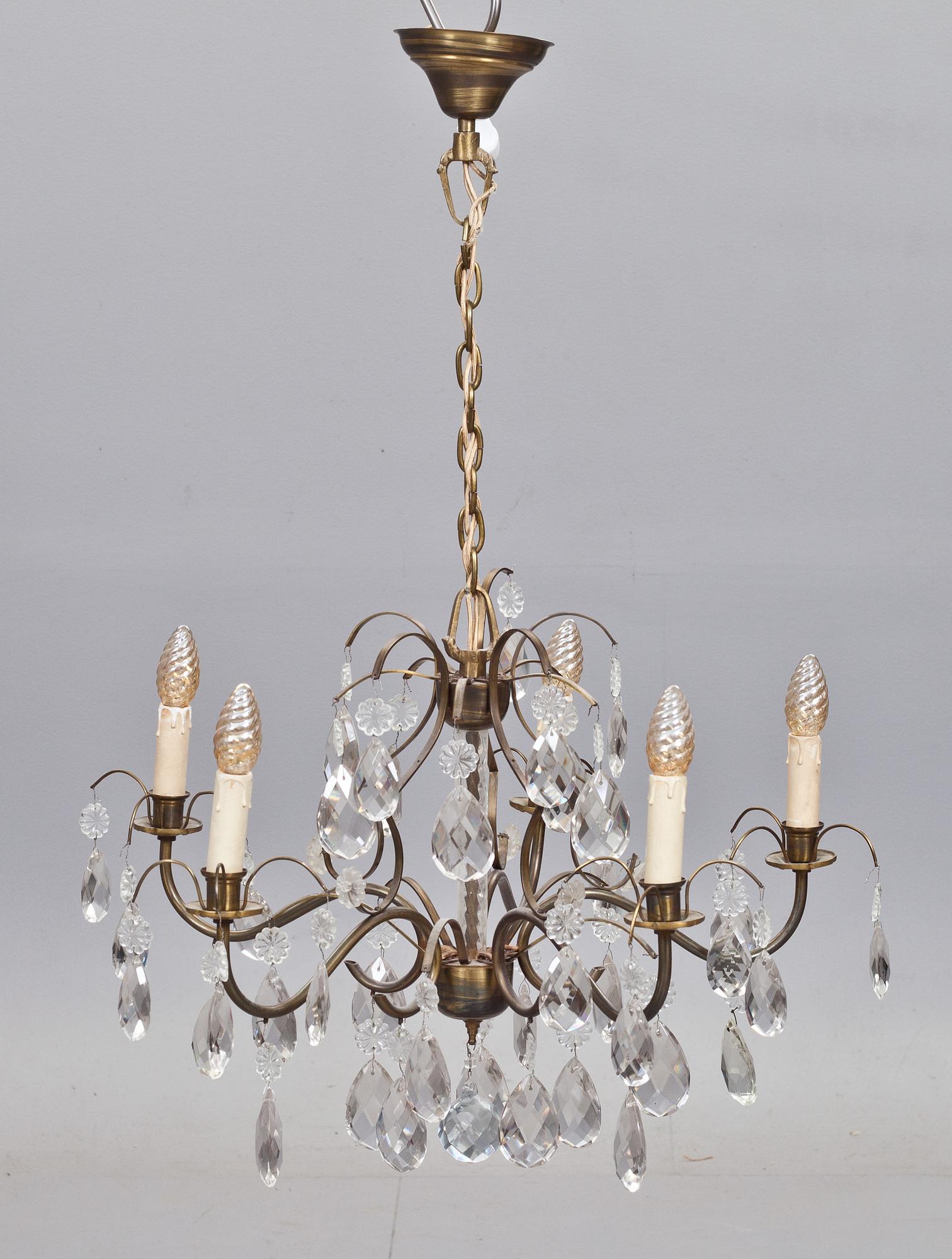 TAKKRONA, rokoko stil, 1900-talets andra hälft.