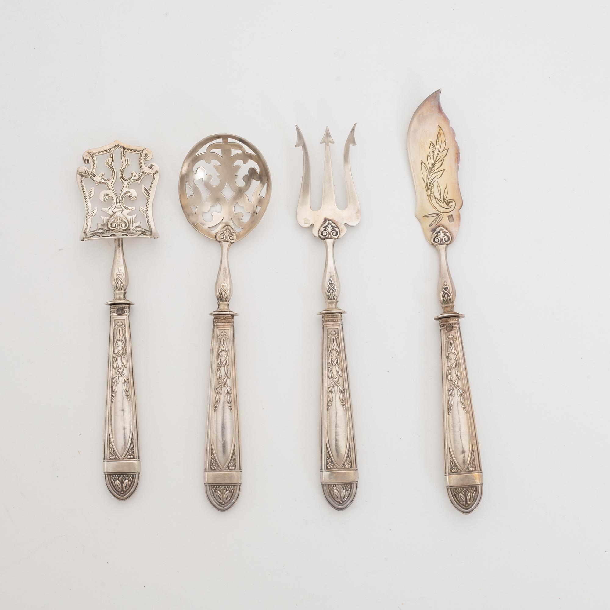 Serveringsbestick, 4 st, silver, Frankrike, omkring 1900.