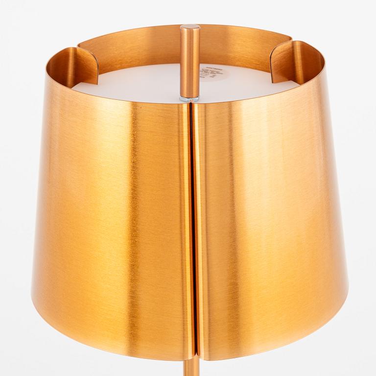Jonas Lindvall, a 'W124T' table lamp, Wästberg.