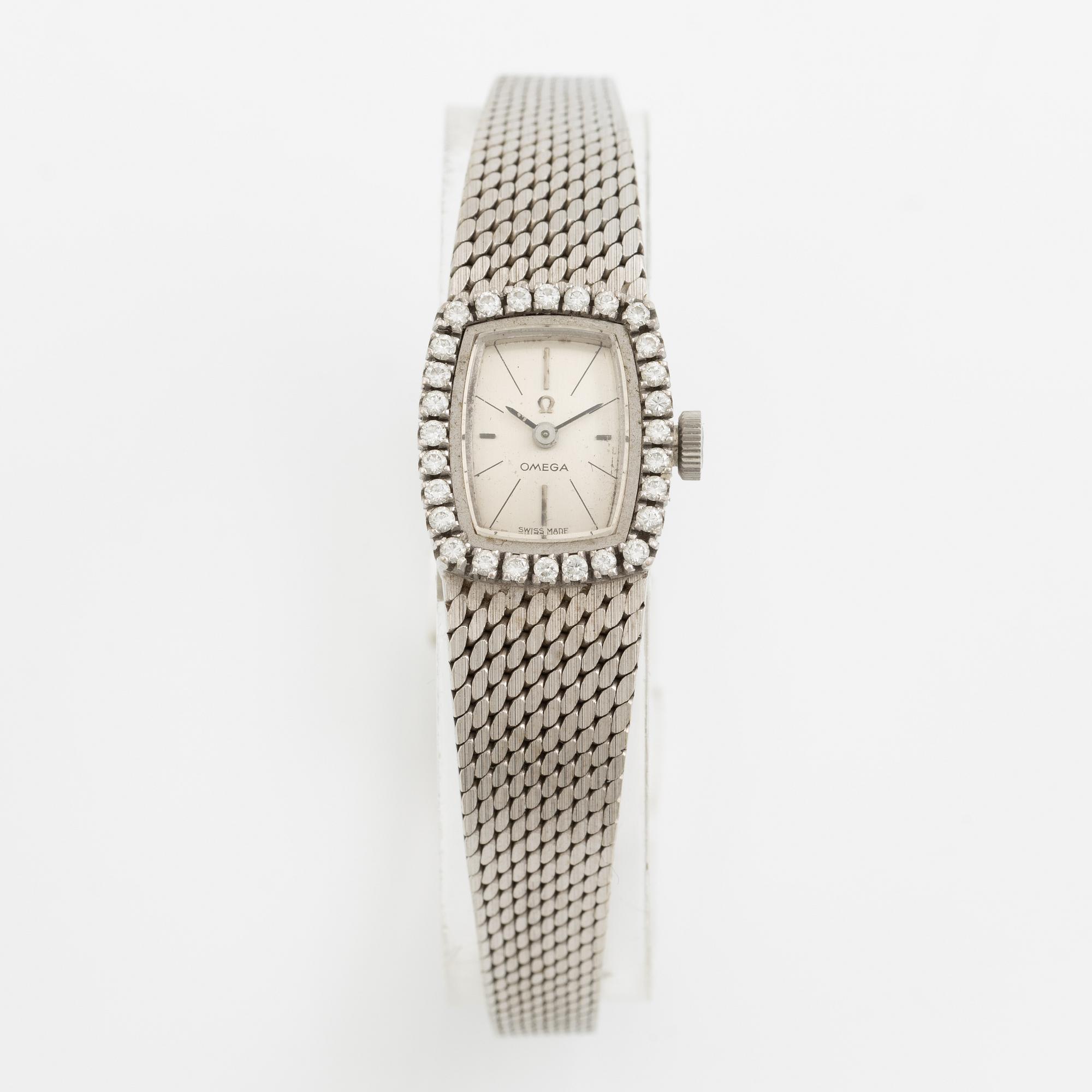 Omega, wristwatch, 15 x 18 mm.