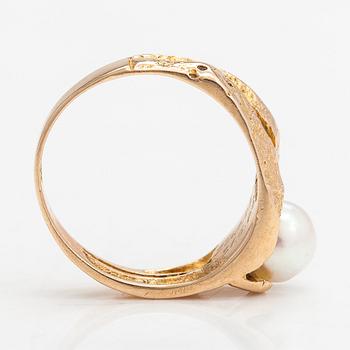 Björn Weckström, a 14K gold 'Polar Spring' ring with a cultured pearl for Lapponia 1967.