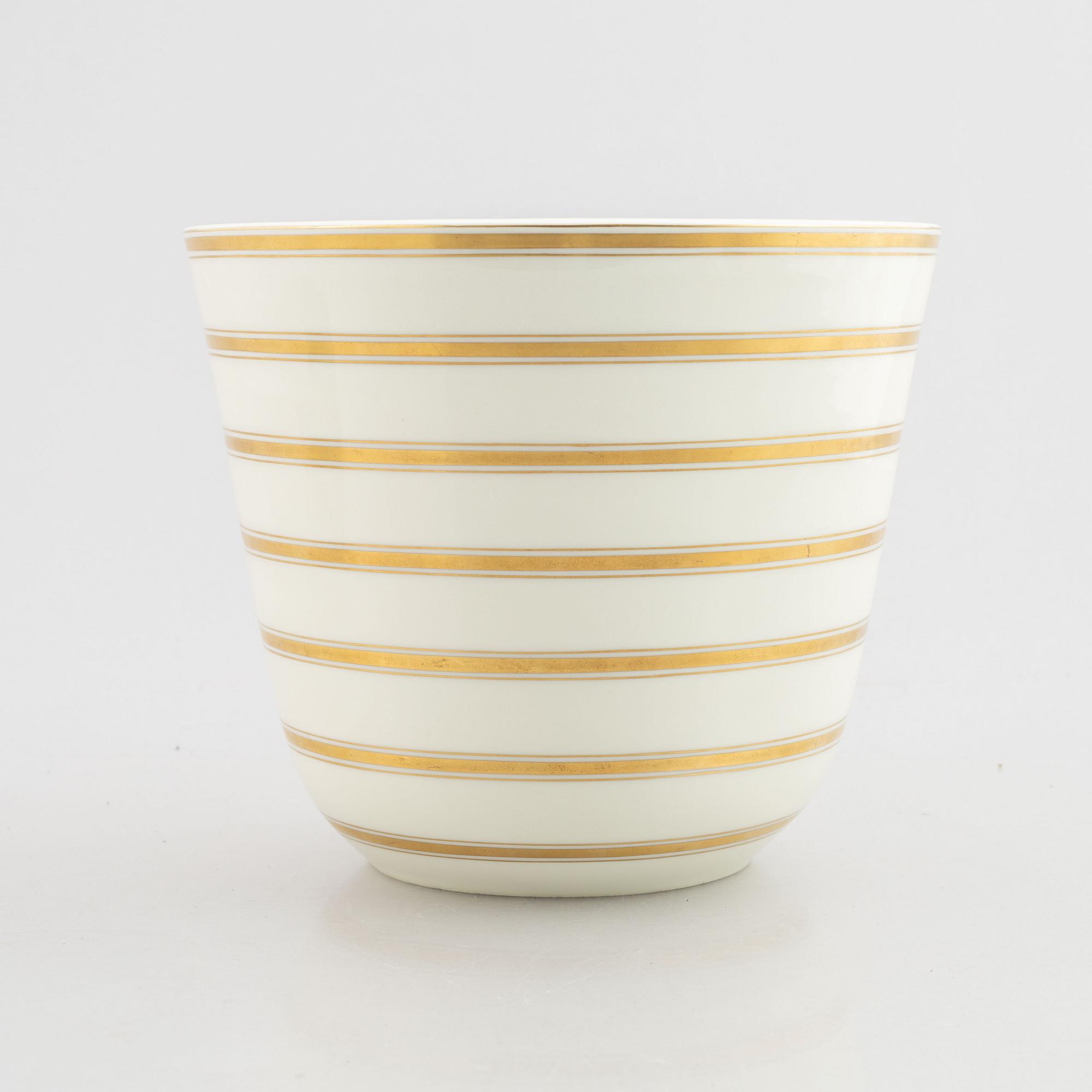 Wilhelm Kåge, a "Cintra" stoneware bowl, Gustavsberg, 1938.