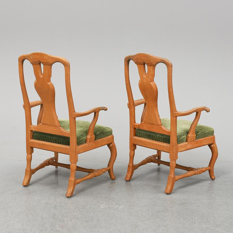 KARMSTOLAR, ett par, rokoko, 1700-talets andra hälft.