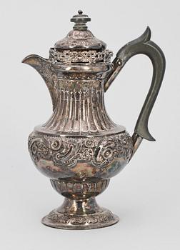 KAFFEKANNA, silver, George Maudsley Jackson, London, Storbritannien, 1896-97. Totalvikt ca 445 g.