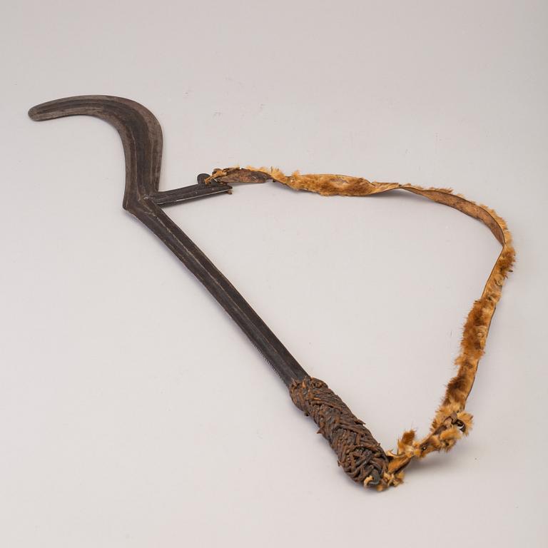 An African throwing sword.