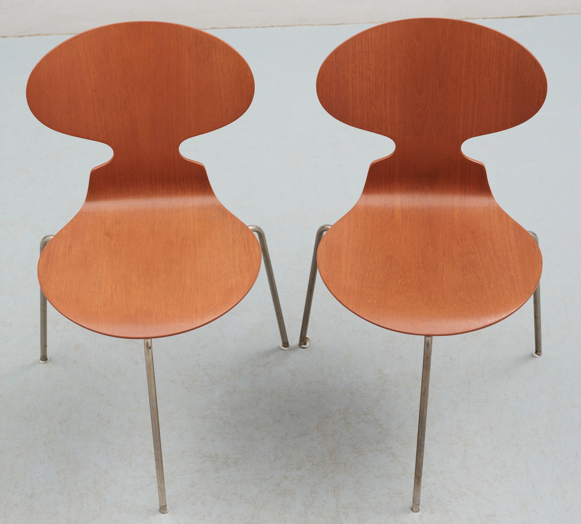 STOLAR, 2 st, "Myran", Fritz Hansen, Danmark, 1900-talets mitt.