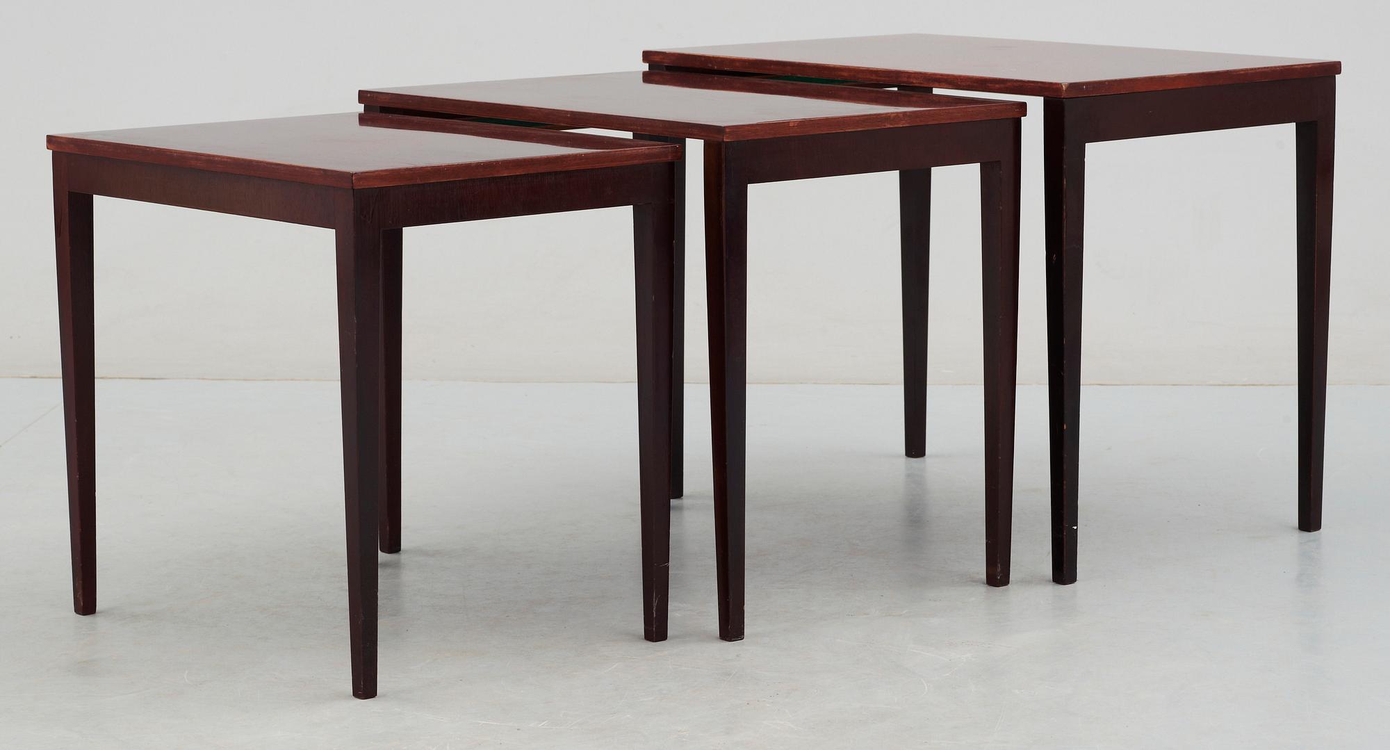 SATSBORD, 3 delar, 1900-talets andra hälft.