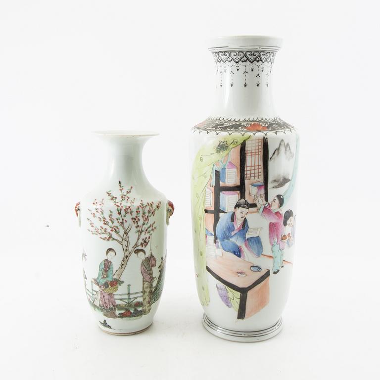 Vases 2 pcs China 20th century porcelain.