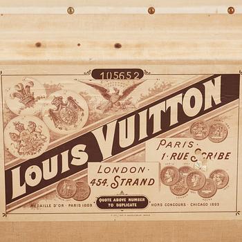 LOUIS VUITTON, koffert, omkring sekelskiftet 1900.