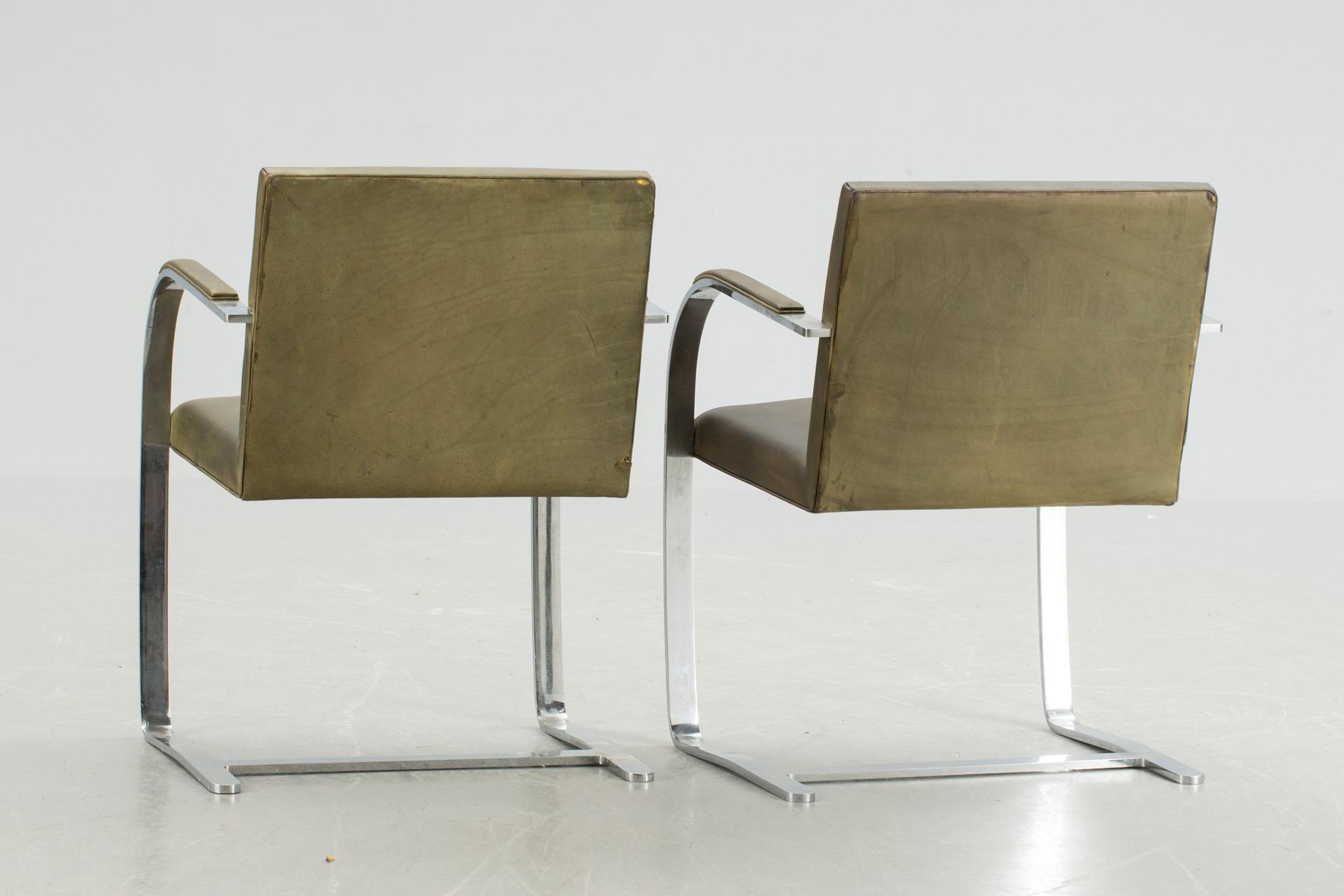 KARMSTOLAR, ett par, "Brno Flat Bar", Mies van der Rohe, Knoll international.
