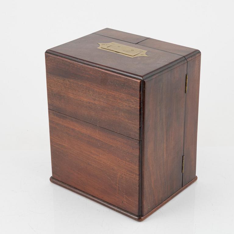 Apothecary's casket, 19th century.