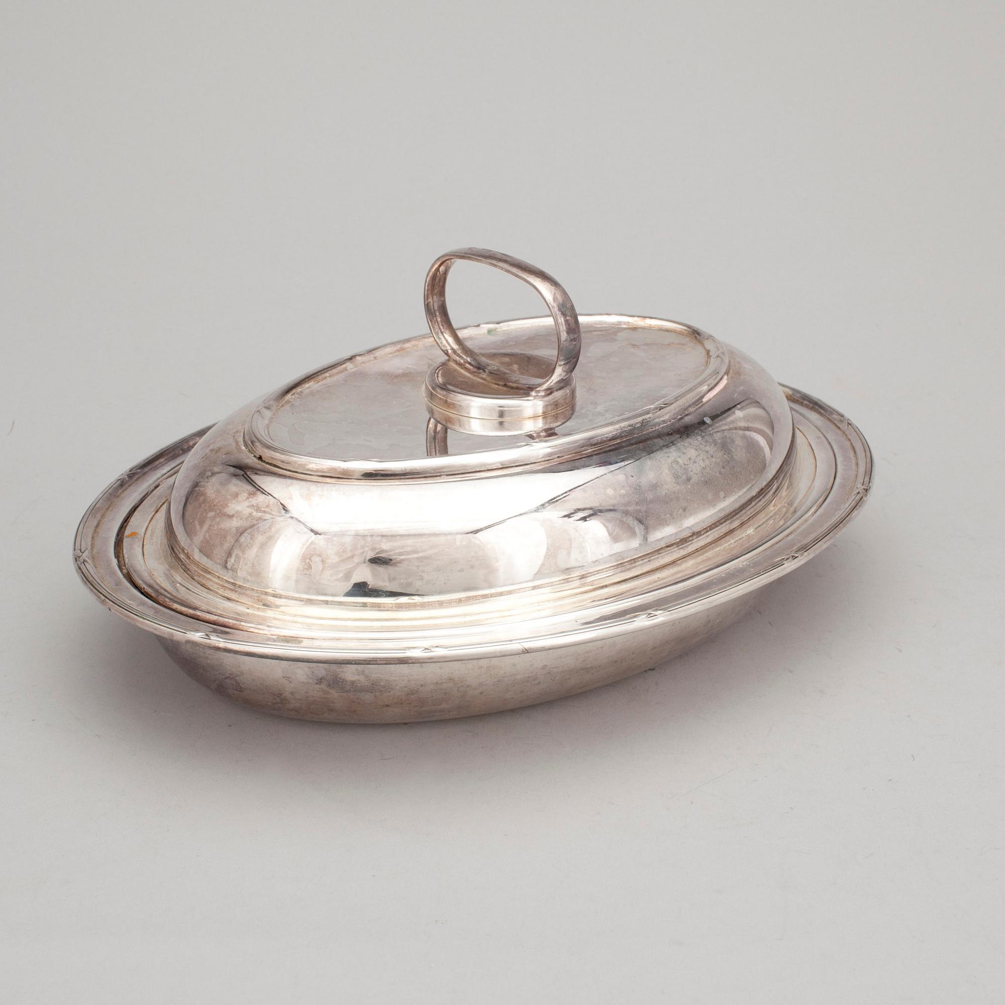 KAROTT med LOCK, nysilver. 1900-tal.
