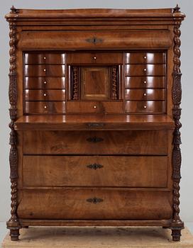 CHIFFONJÉ, nyrenässans, 1800-tal.