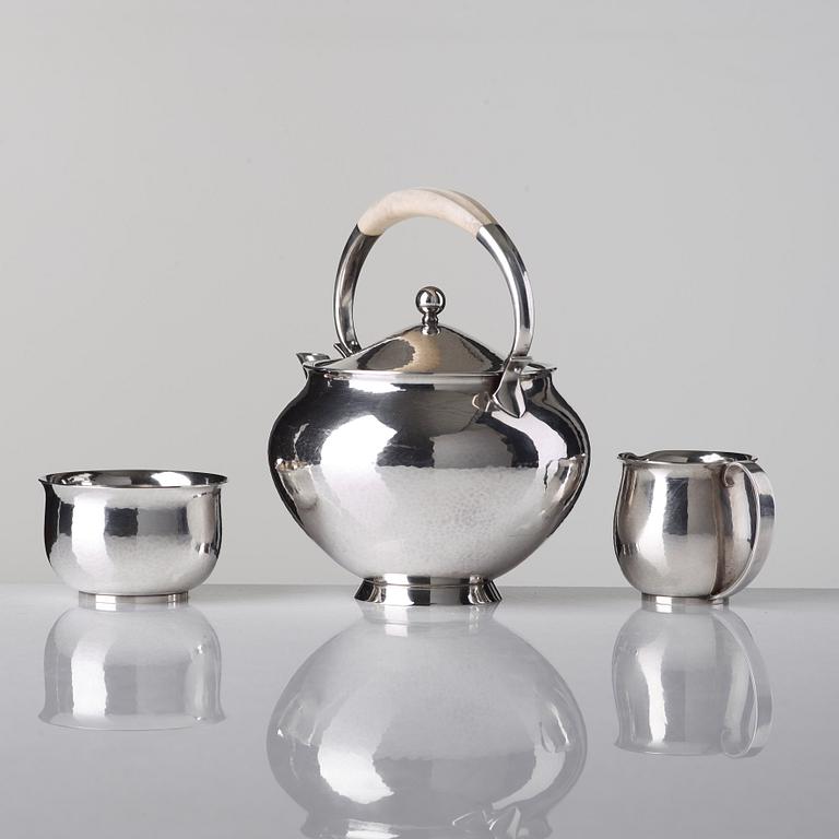Harald Nielsen, teservis, tre delar, för Georg Jensen, Köpenhamn 1945-77, sterling.