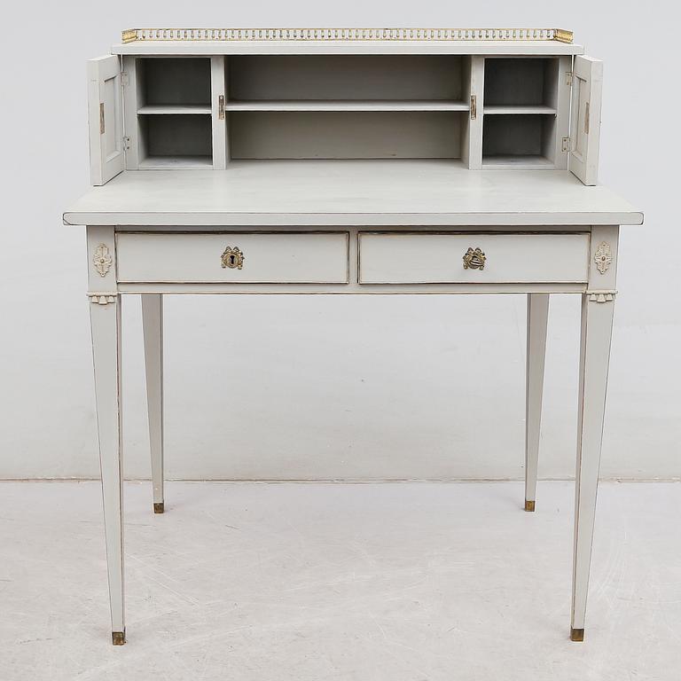 SKRIVBORD, 1900-talets första hälft.