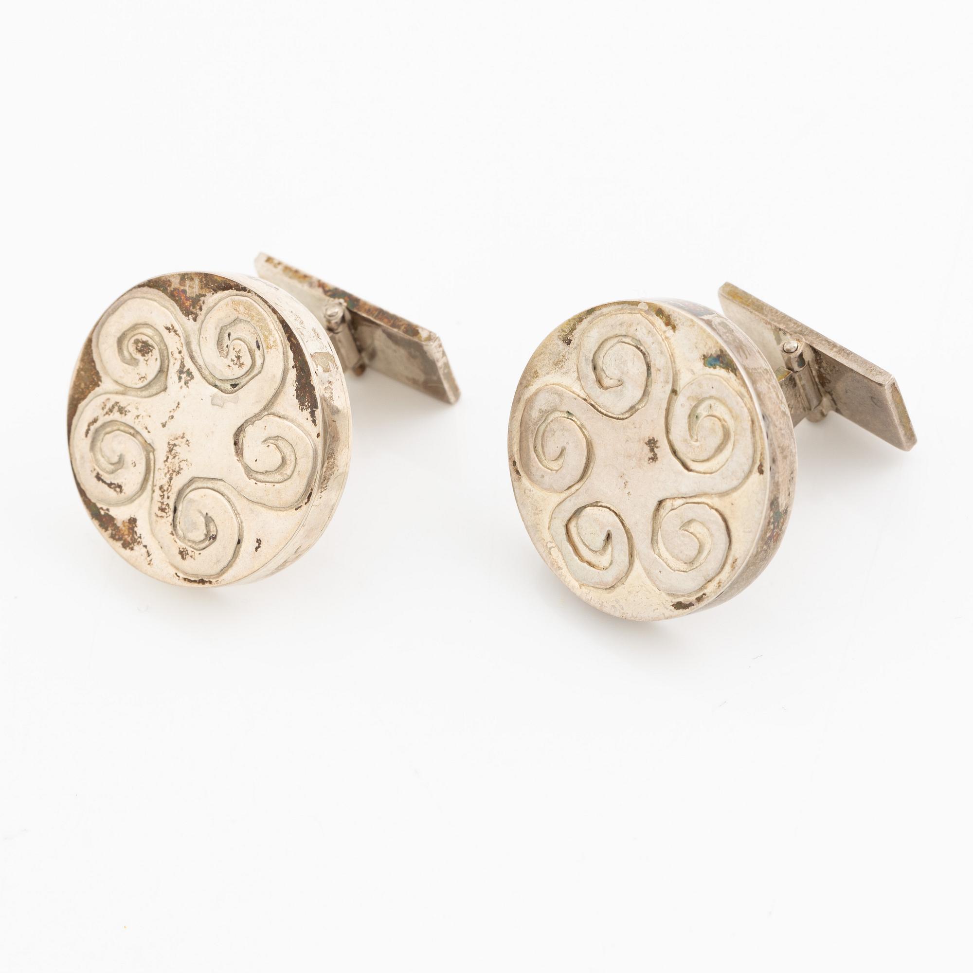 PA Lundahl-Terrs, ett par manschettknappar silver, Växjö 1966.