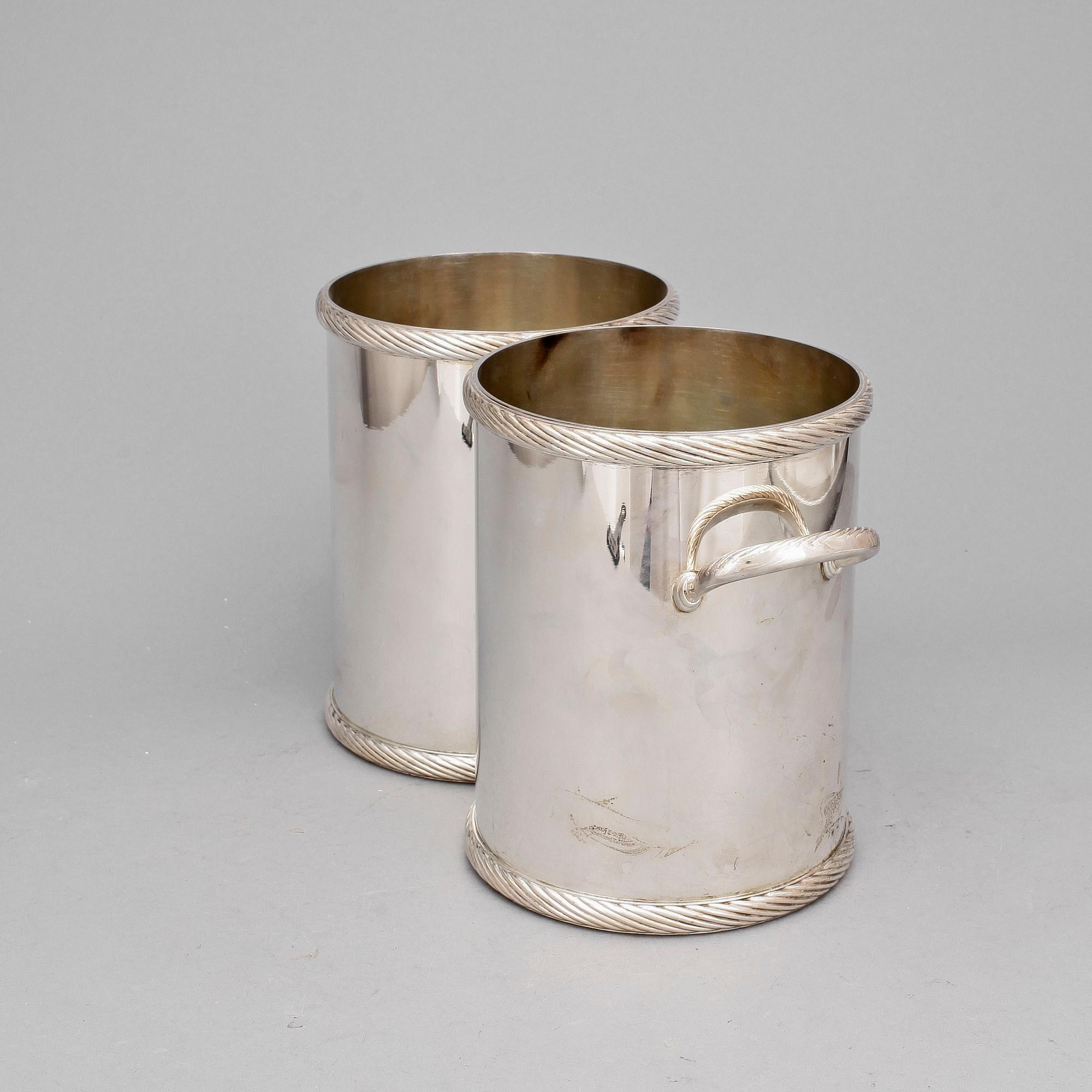 VINKYLARE, dubbel, nysilver. 1900-talets andra hälft.