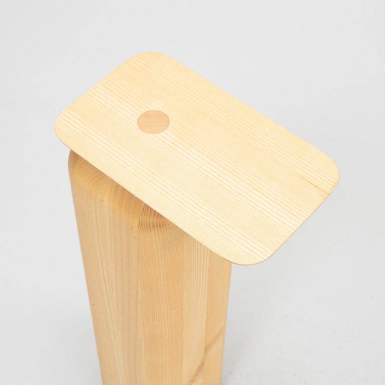 Alfredo Häberli, table 'April', Nikari, Finland.