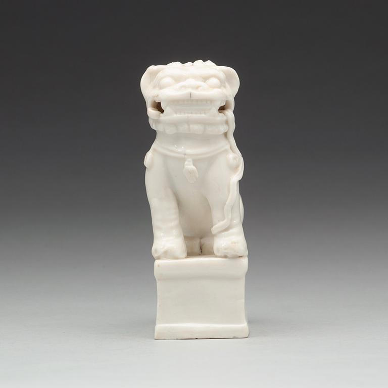 A blanc de chine joss stick holder, Qing dynasty, Kangxi  (1662-1722).