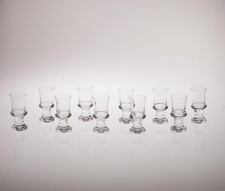 GLASSERVIS, 32 delar, "Tavastia" Tapio Wirkkala, Iittala 1970-tal.