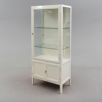 LÄKARSKÅP, 1900-talets första hälft.