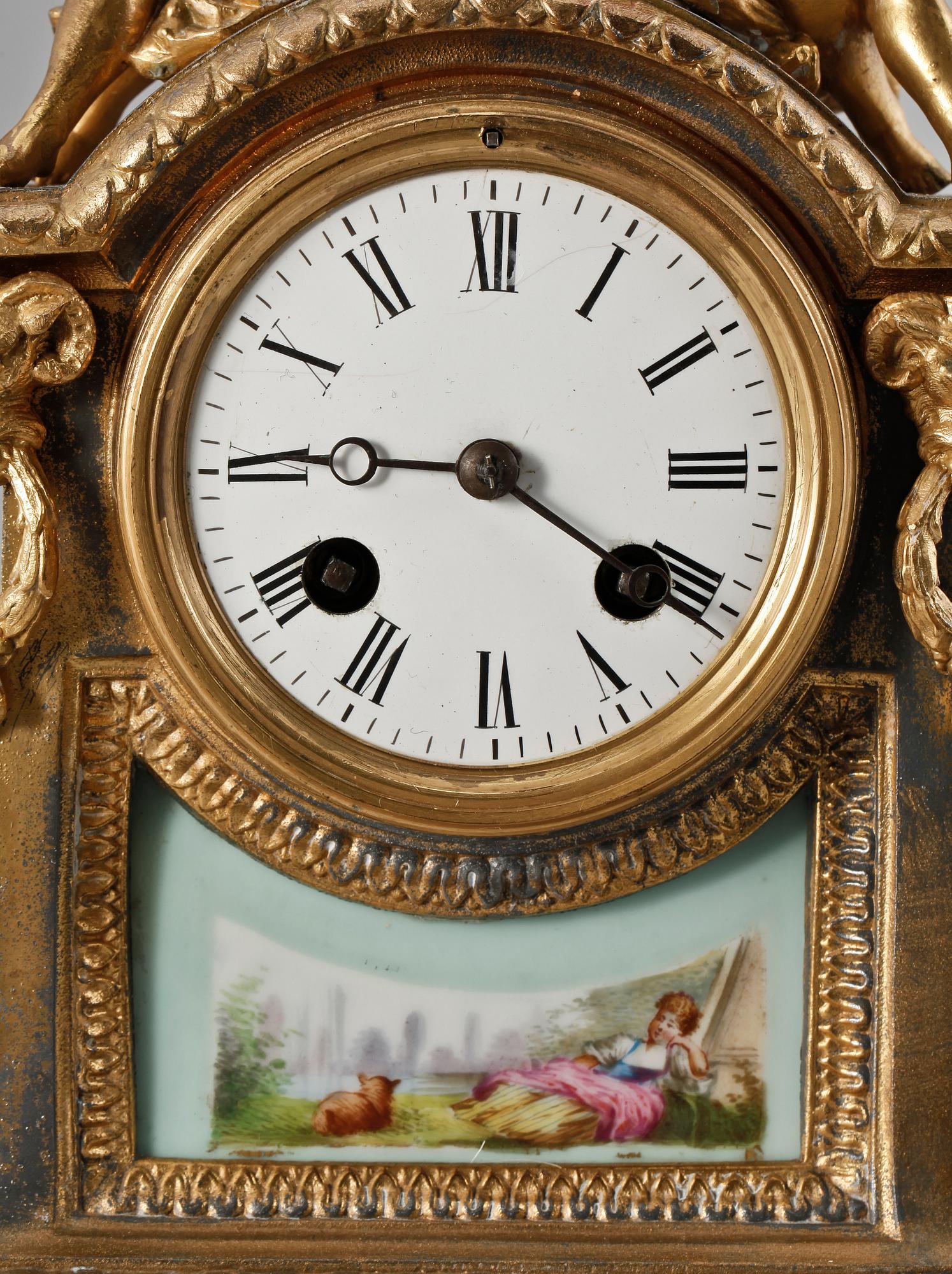 BORDSPENDYL, ny-Louis XVI, troligen Frankrike, 1800-talets slut.
