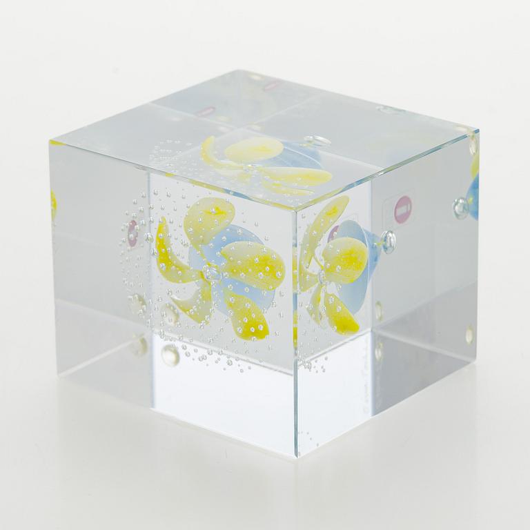 Oiva Toikka, vuosikuutio 2000, signeerattu Oiva Toikka Nuutajärvi 2000, 905/2000.