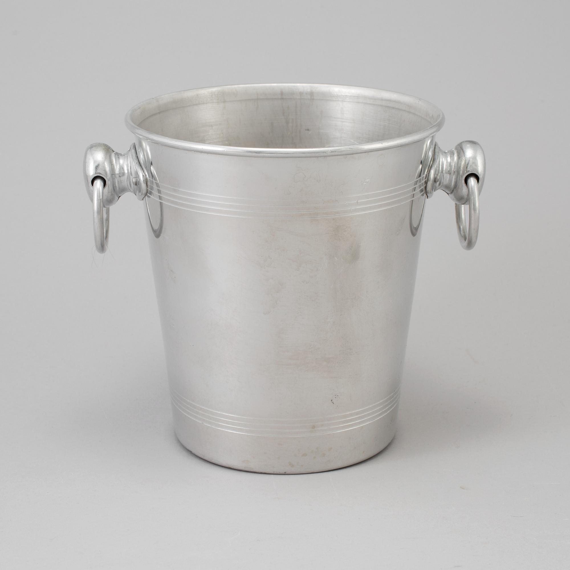 VINKYLARE, vitmetall, 1900-talets andra hälft.