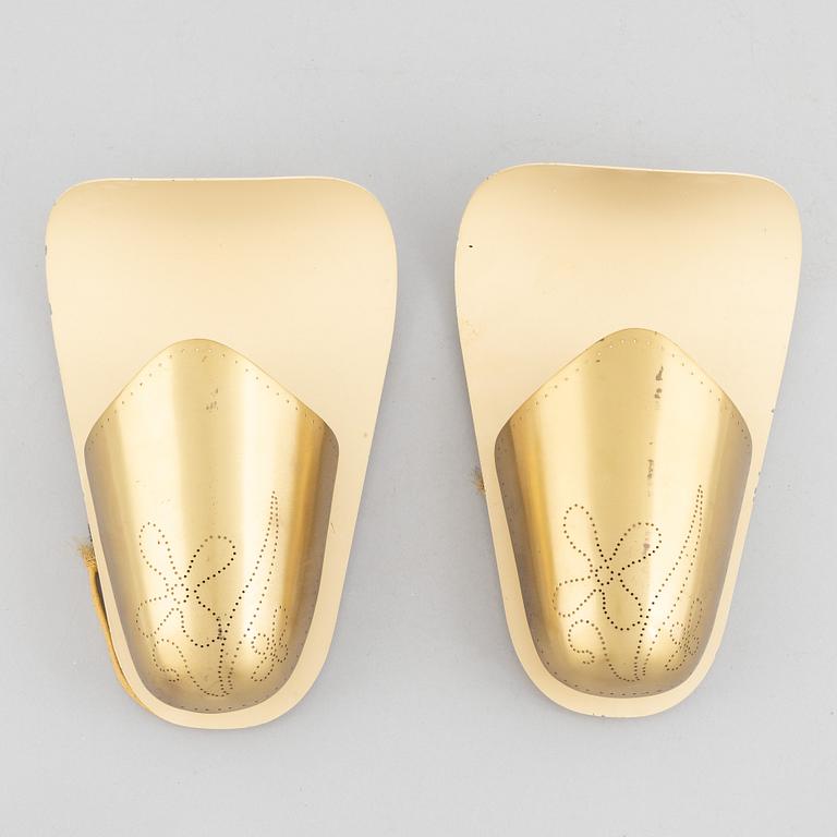 Haraldn Notini, a pair of model "8596" wall lights, Arvid Böhlmarks Lampfabrik, Sweden, 1940's/50's.